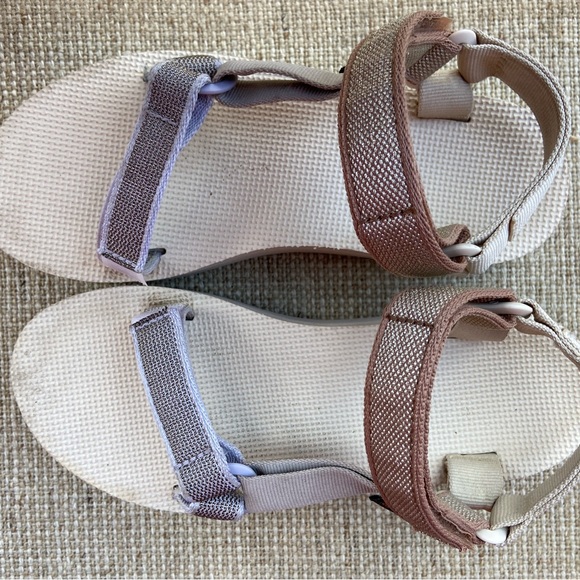 Teva Flatform metallic sandals size US 8 - Picture 2 of 5